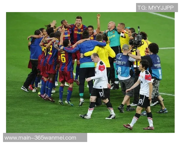 足球yi:探索足球运动的魅力与激情,感受团队合作的力量与个人成长的历程 足球yi:探索足球运动的魅力与激情,感受团队合作的力量与个人成长的历程